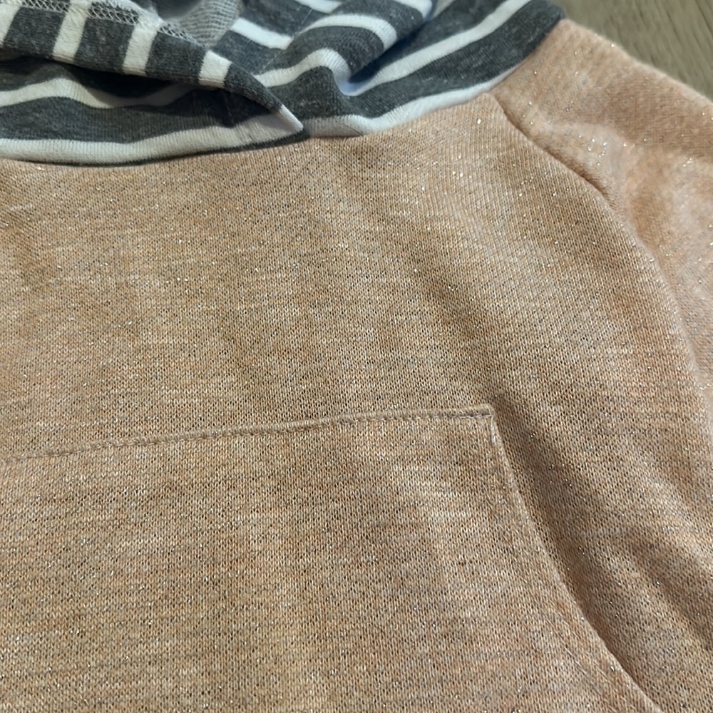 Lulu Roo Sweatshirt - Picture 4 of 5